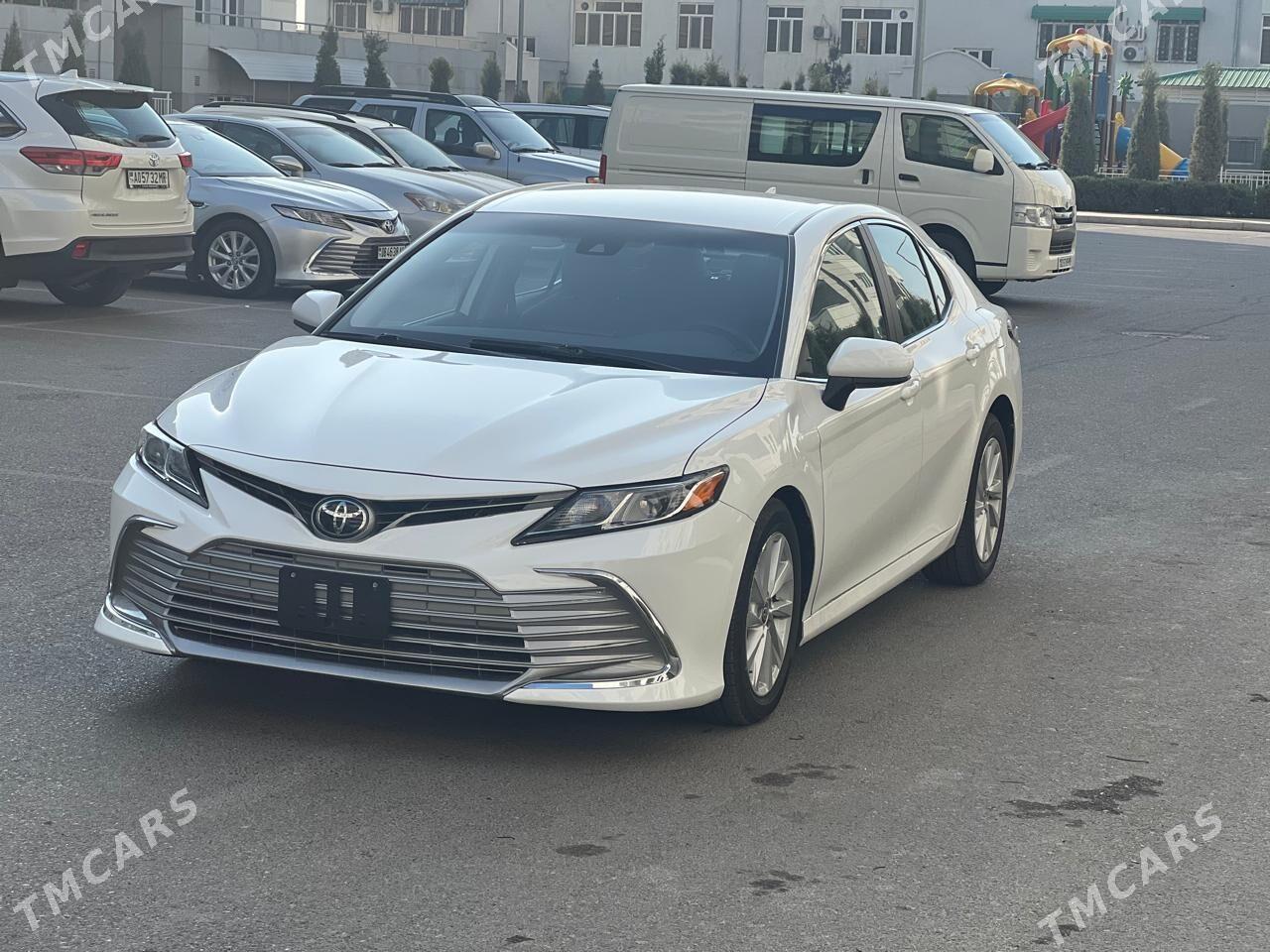 Toyota Camry 2022 - 335 000 TMT - Мары - img 1