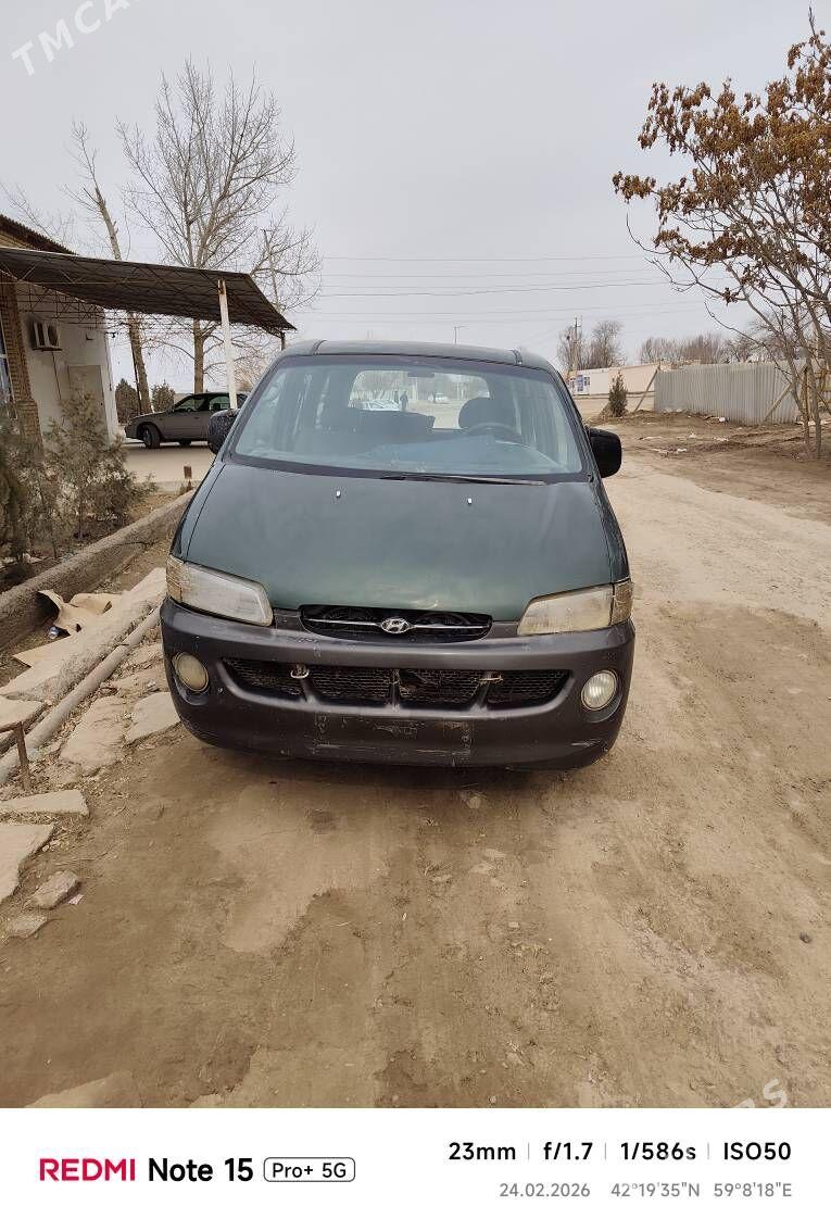 Hyundai H-1 1999 - 16 000 TMT - Кёнеургенч - img 1