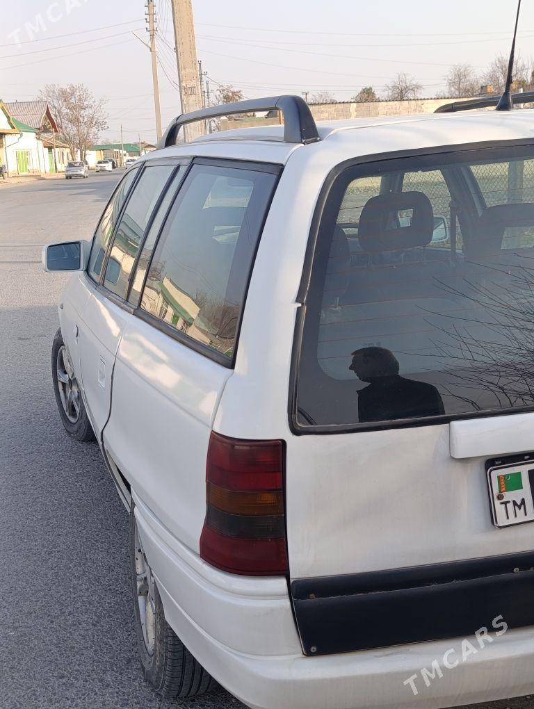 Opel Astra 1994 - 42 000 TMT - Кака - img 1