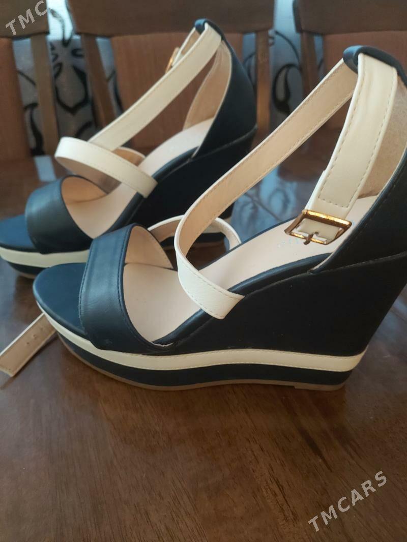 босоножки - 2 мкр - img 1