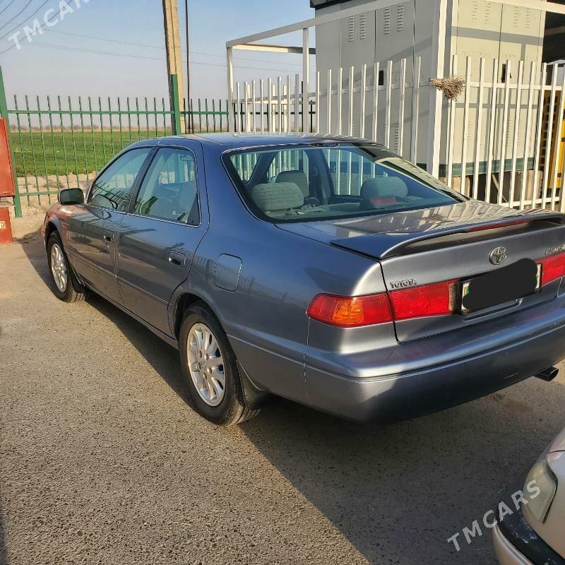 Toyota Camry 2000 - 150 000 TMT - Mary - img 1