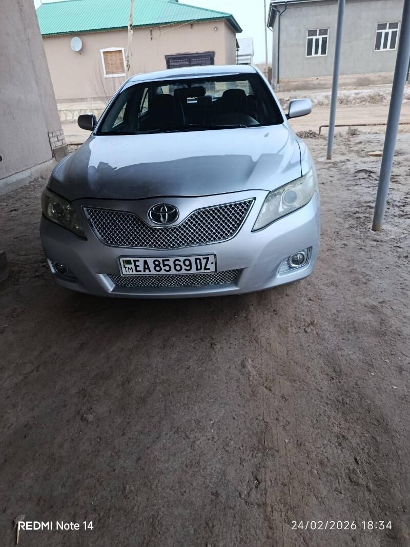 Toyota Camry 2010 - 210 000 TMT - Кёнеургенч - img 1