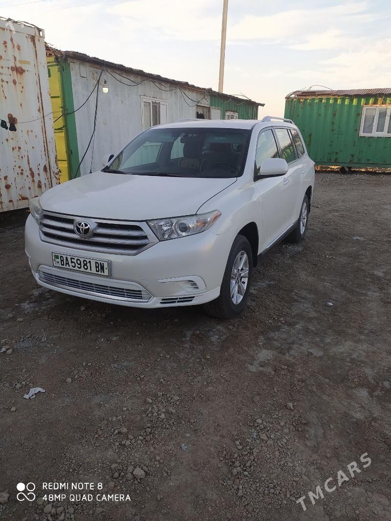 Toyota Highlander 2011 - 330 000 TMT - Балканабат - img 1