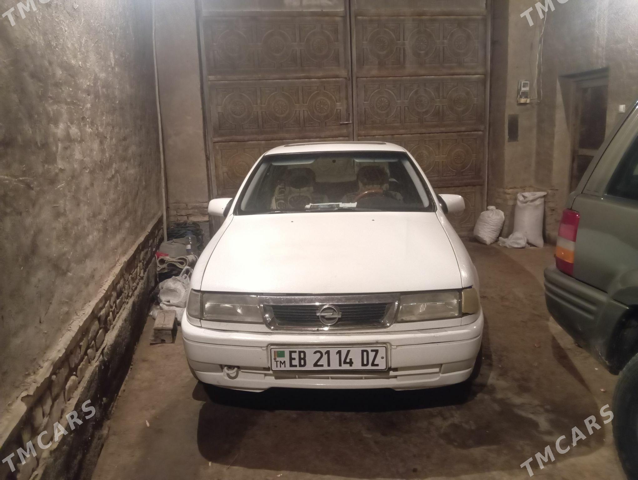 Opel Vectra 1991 - 45 000 TMT - Шабатский этрап - img 1