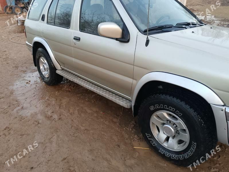 Nissan Pathfinder 1998 - 110 000 TMT - Гороглы (Тагта) - img 1