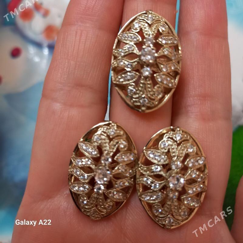 gyzyl komplekt - Мир 4 - img 1