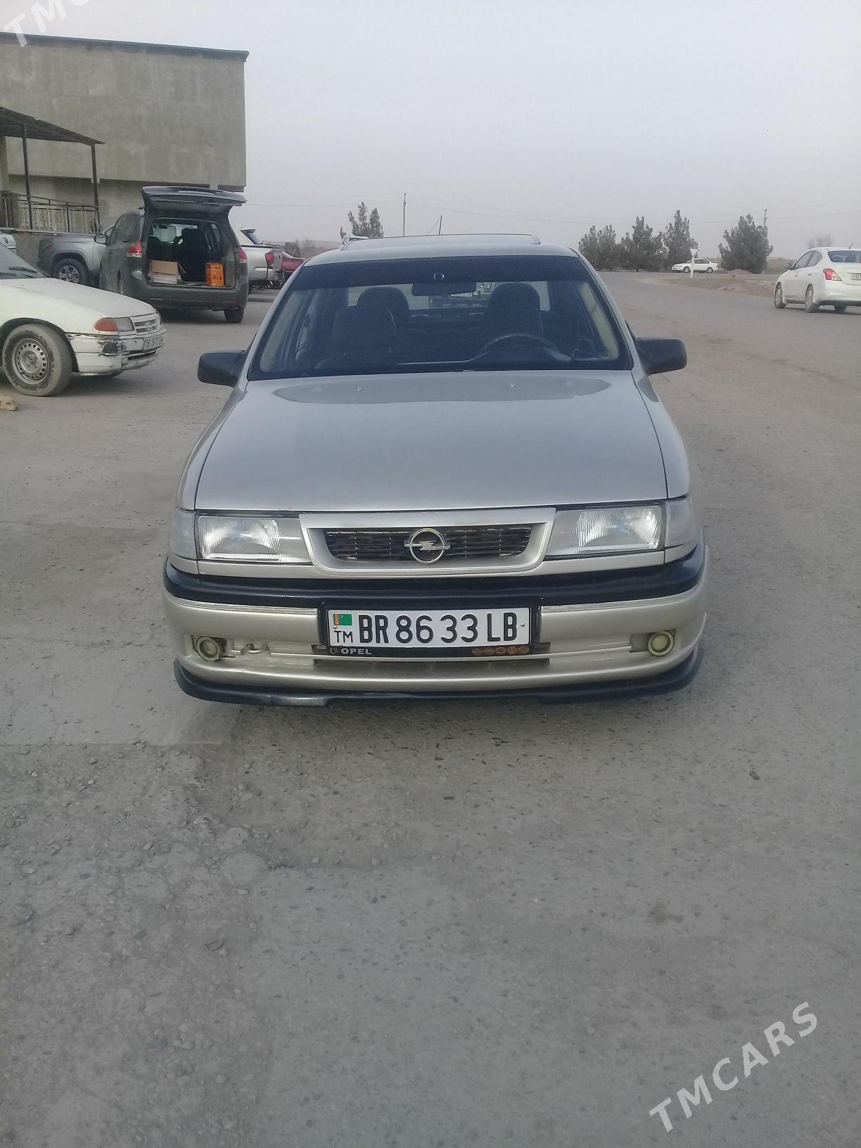 Opel Vectra 1990 - 37 000 TMT - Dänew - img 1