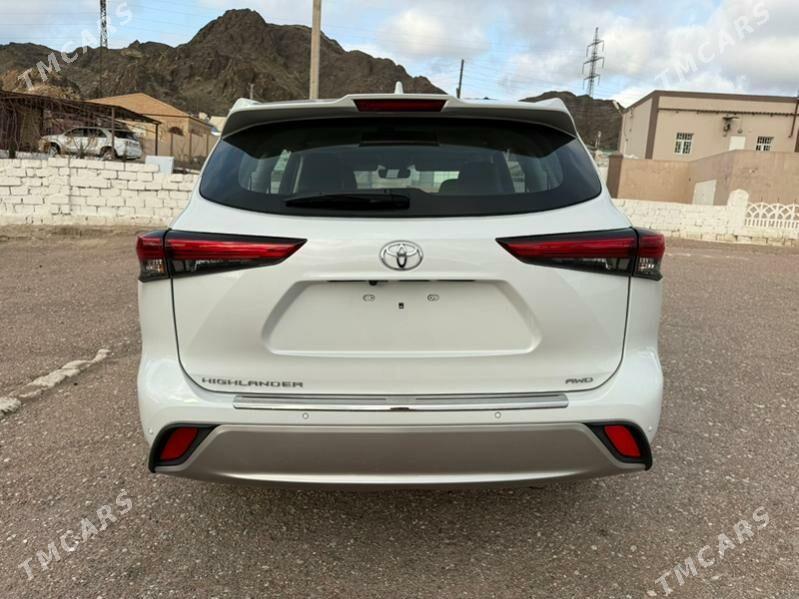 Toyota Highlander 2022 - 649 000 TMT - Aşgabat - img 1