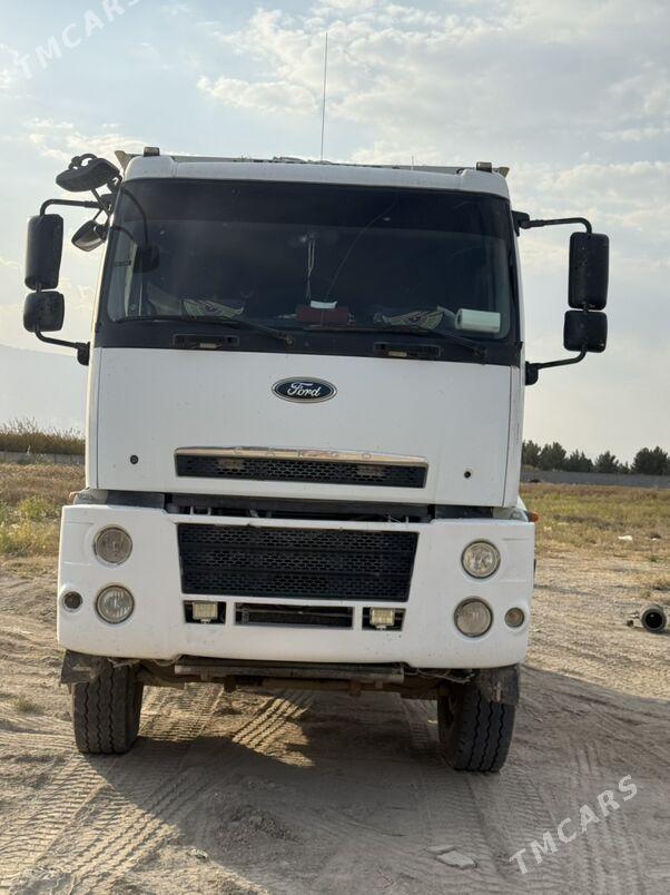 Ford Cargo 3535D 2015 - 700 000 TMT - Aşgabat - img 1