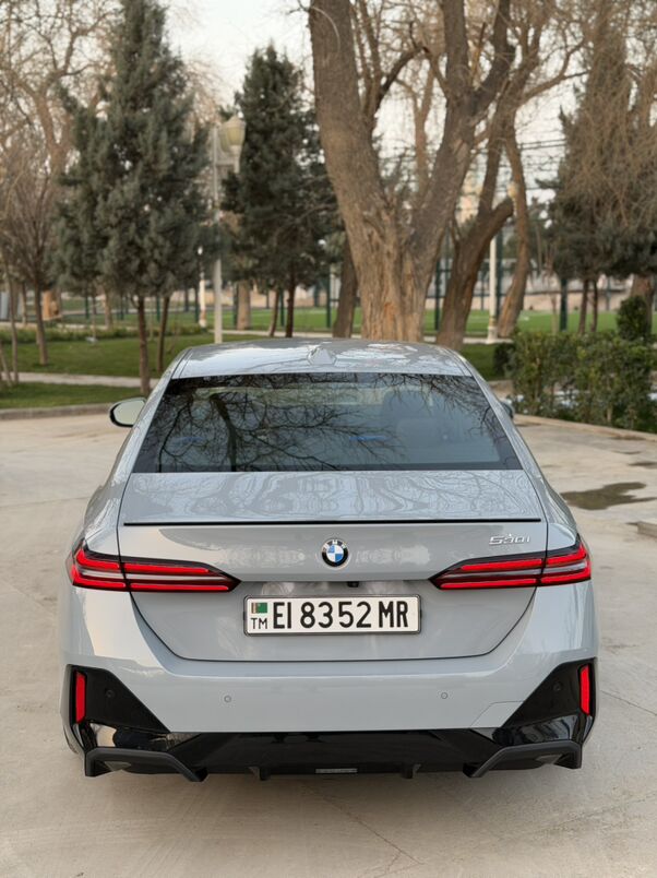 BMW 530 2024 - 1 300 000 TMT - Мары - img 1