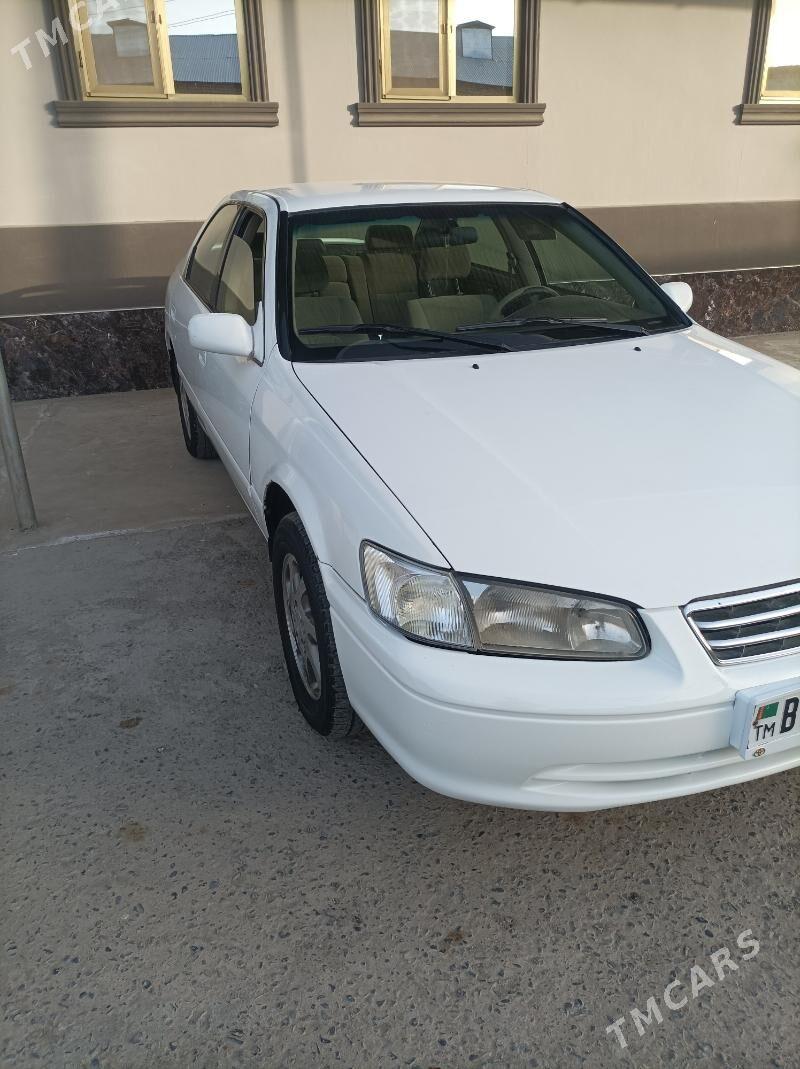 Toyota Camry 2000 - 160 000 TMT - Туркменабат - img 1