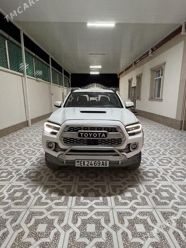 Toyota Tacoma 2022 - 450 000 TMT - Ашхабад - img 1