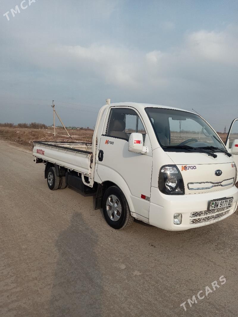 Kia Bongo 2015 - 200 000 TMT - Дашогуз - img 1