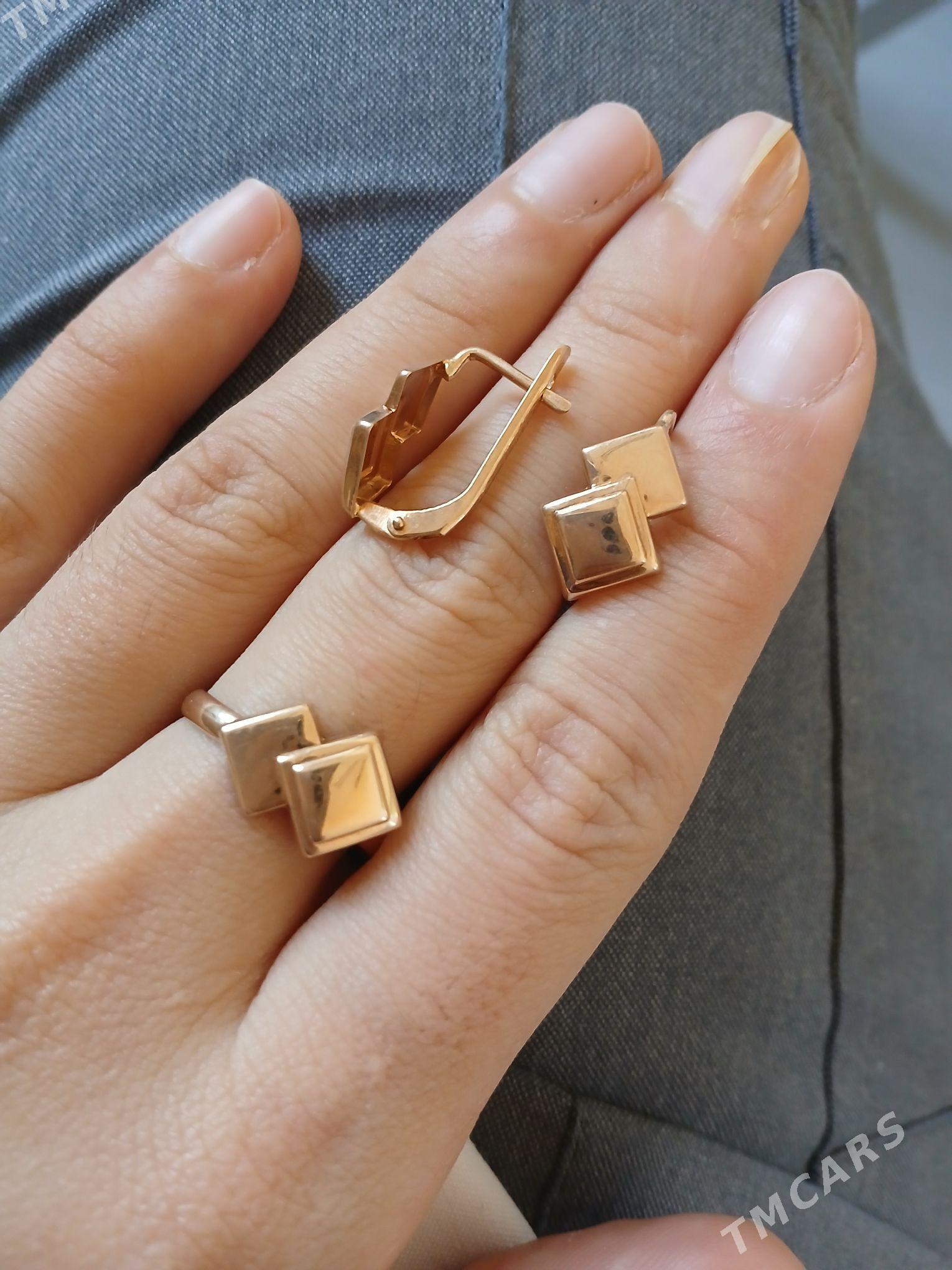 gyzyl komplekt - Aşgabat - img 1