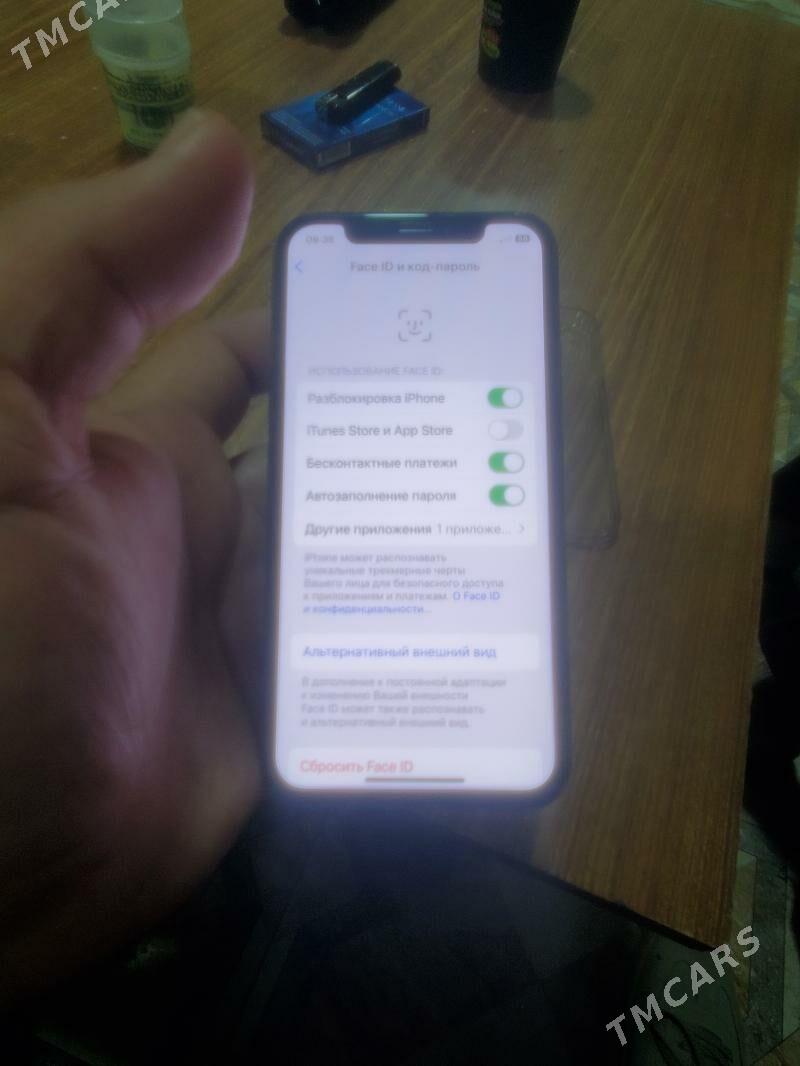 iphone xs - Mary - img 1