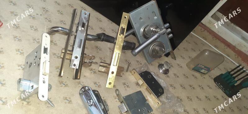 Zamok - Aşgabat - img 1