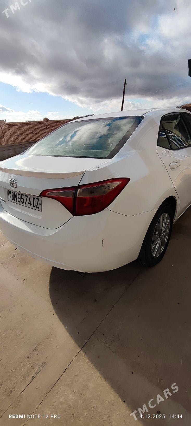 Toyota Corolla 2015 - 200 000 TMT - Köneürgenç - img 1