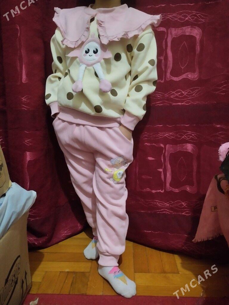 kamplekt - Podwoýski köç. (Bitarap Türkmenistan şaýoly) - img 1