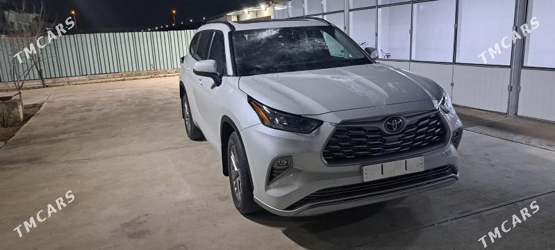 Toyota Highlander 2021 - 610 000 TMT - Ашхабад - img 1