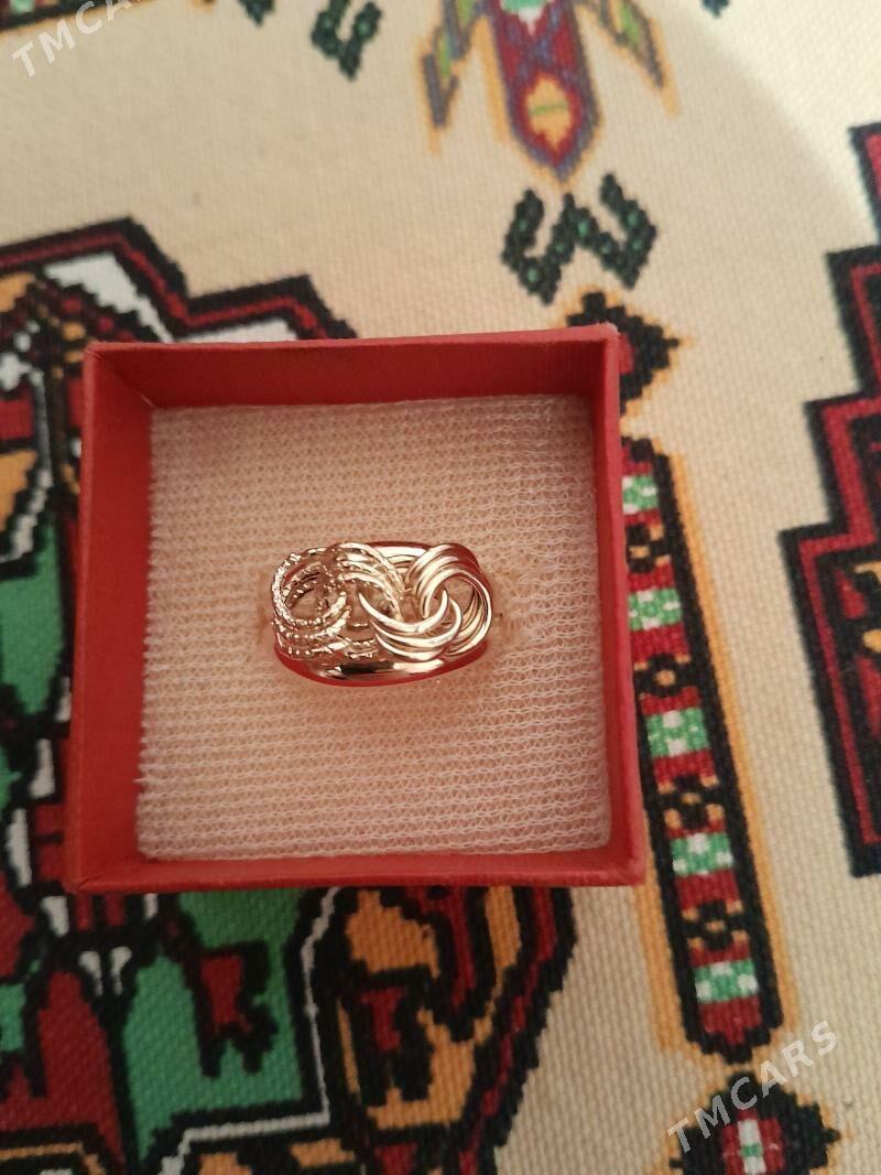 Gyzyl ÿùzùk - Анев - img 1