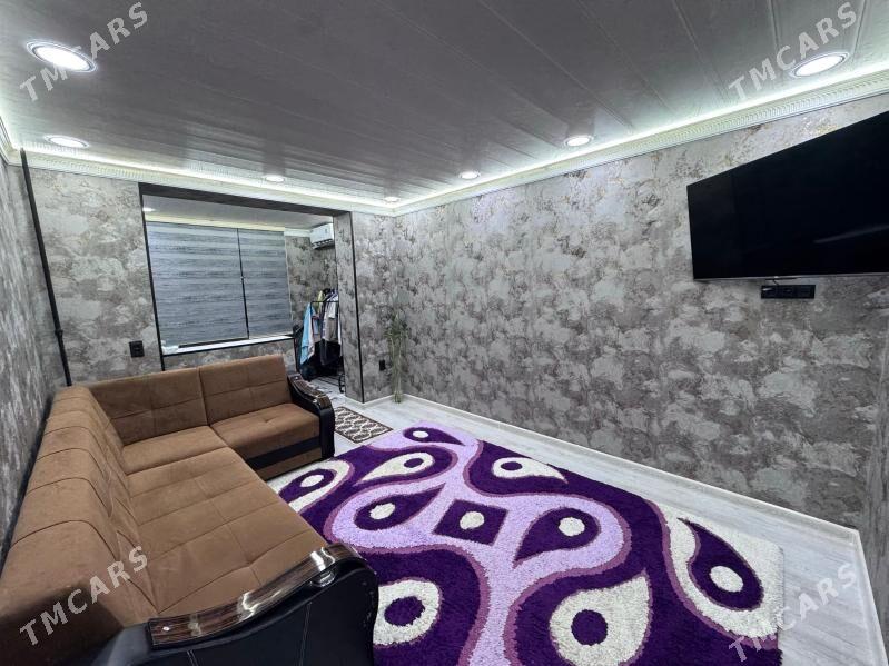 4 мкр 2 этаж 2 комнаты - 4 мкр - img 1