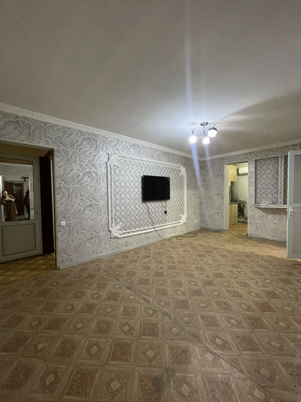 Satlyk 3-Kom 11-Mkr - 11 мкр - img 1