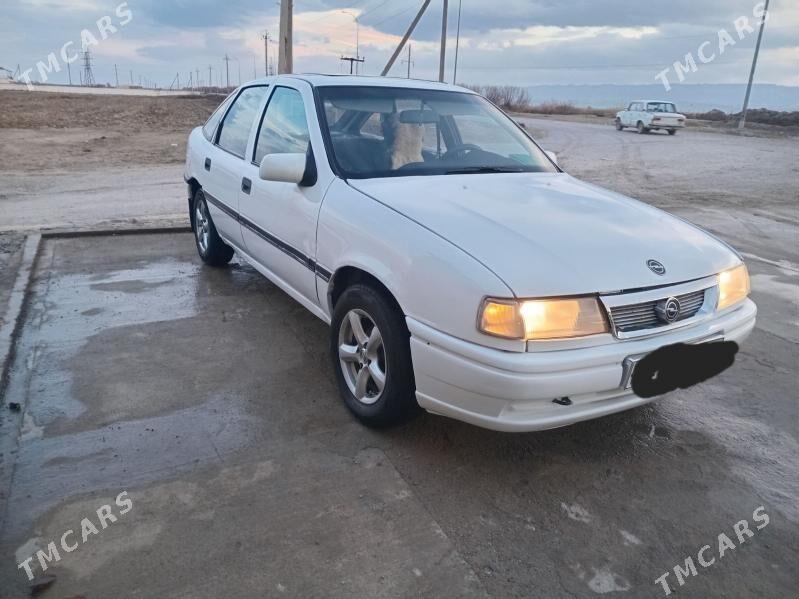 Opel Vectra 1990 - 34 000 TMT - Ak bugdaý etraby - img 1