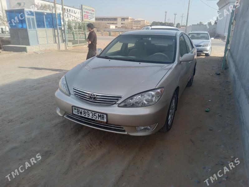 Toyota Camry 2003 - 150 000 TMT - Мары - img 1