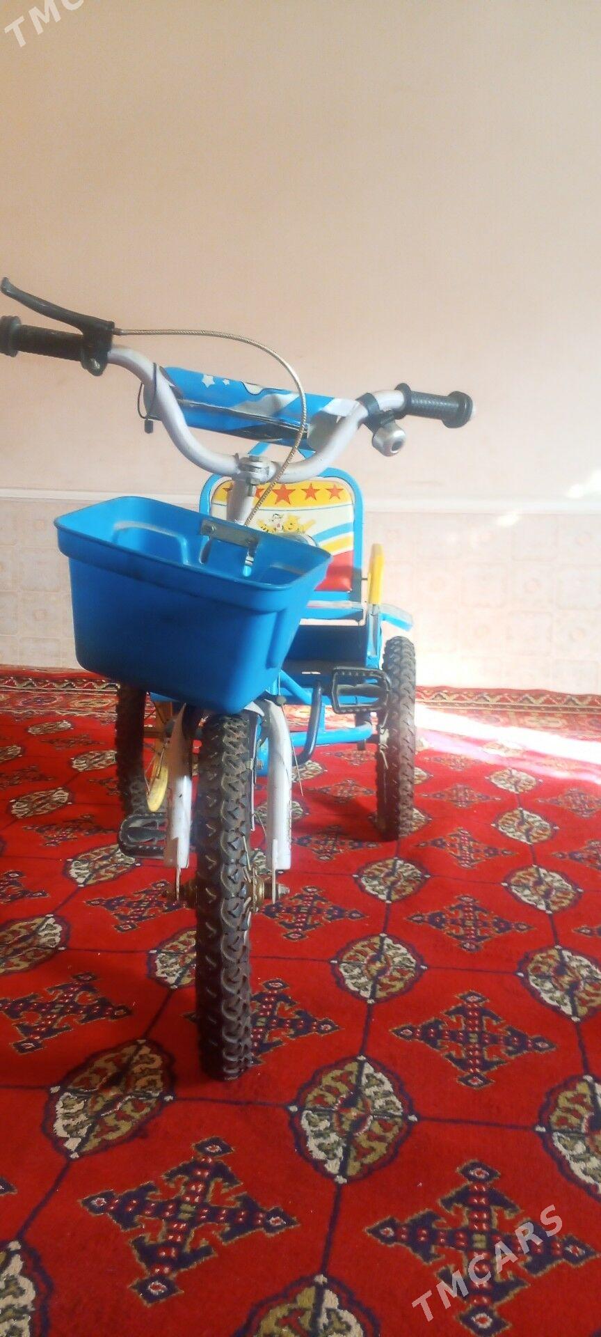 welik - Гурбансолтан Едже - img 1