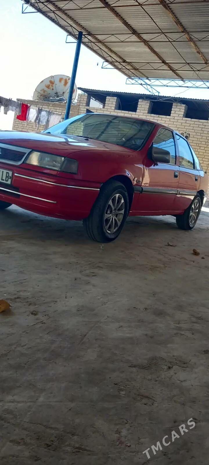 Opel Vectra 1993 - 45 000 TMT - Dänew - img 1