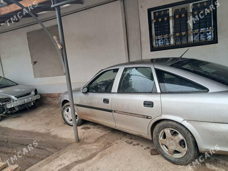 Opel Vectra 1998 - 46 000 TMT - Шабатский этрап - img 1