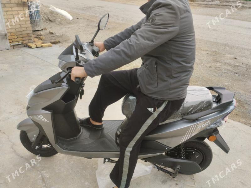 скутер - Türkmenabat - img 1