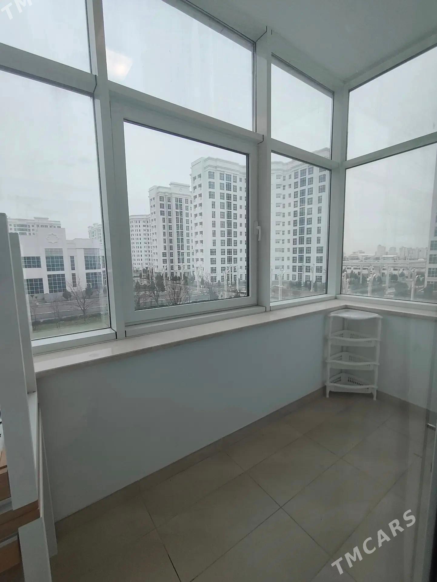 arenda 3 komnat Olimpiyskiy - Olimpiýa şäherçesi - img 1