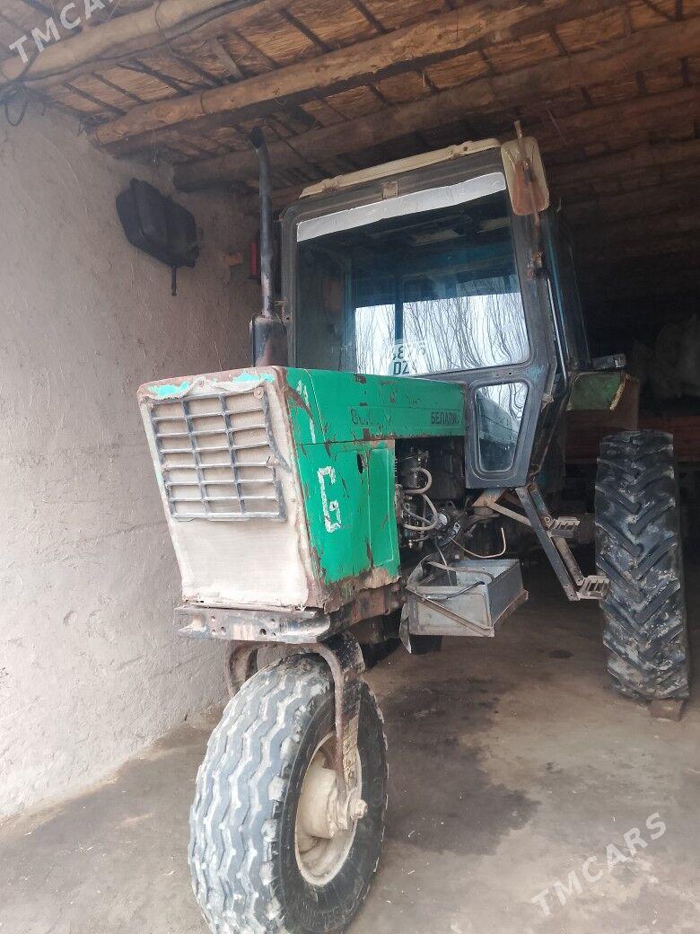 MTZ 80 2000 - 100 000 TMT - Гурбансолтан Едже - img 1