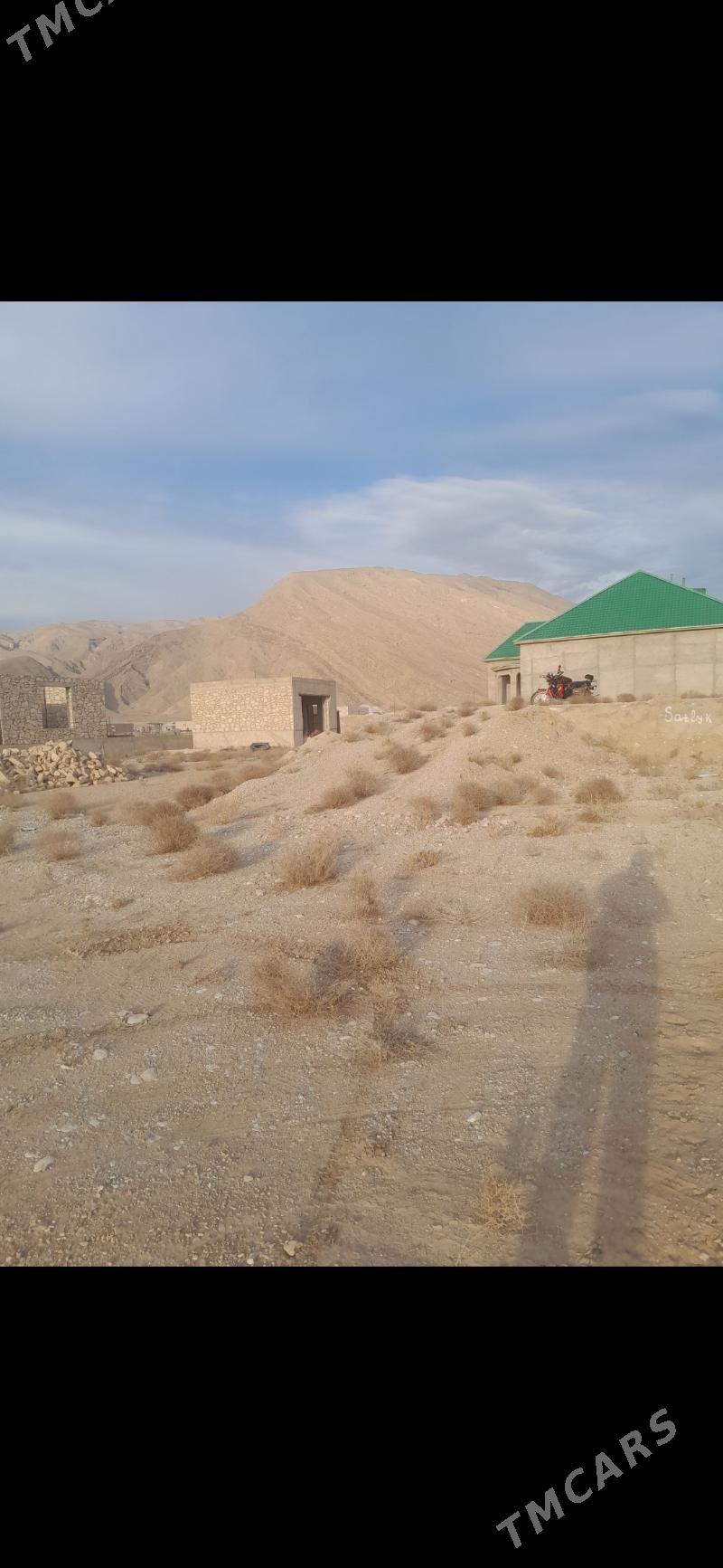 Satlyk yer dag 2 - Balkanabat - img 1