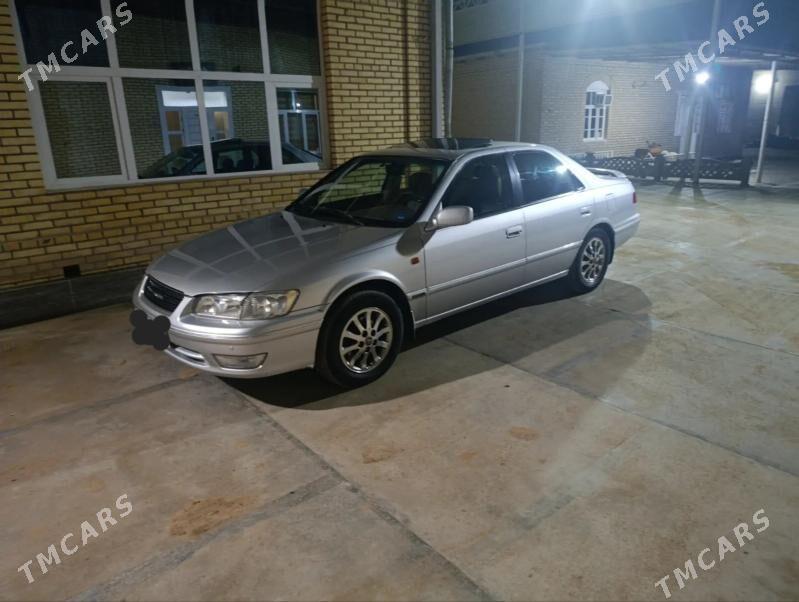 Toyota Camry 2001 - 200 000 TMT - Сакарчага - img 1