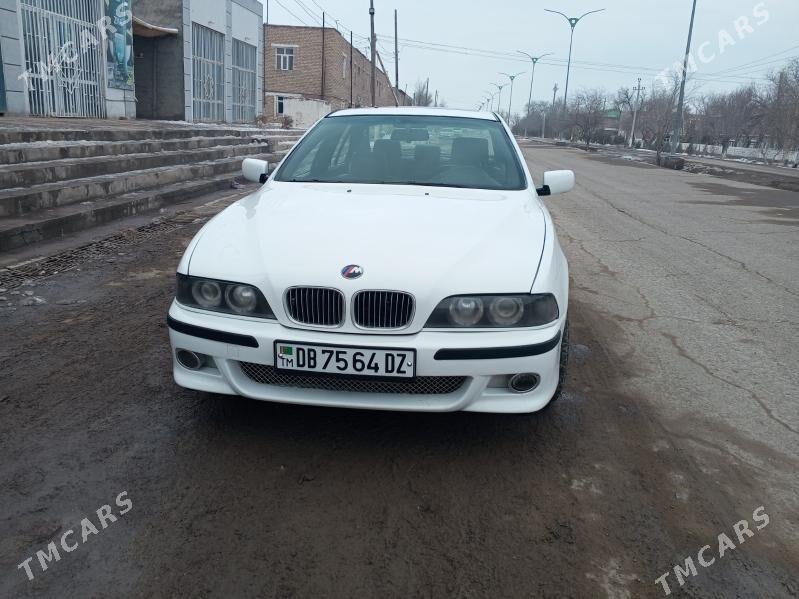 BMW 528 2001 - 130 000 TMT - Кёнеургенч - img 1