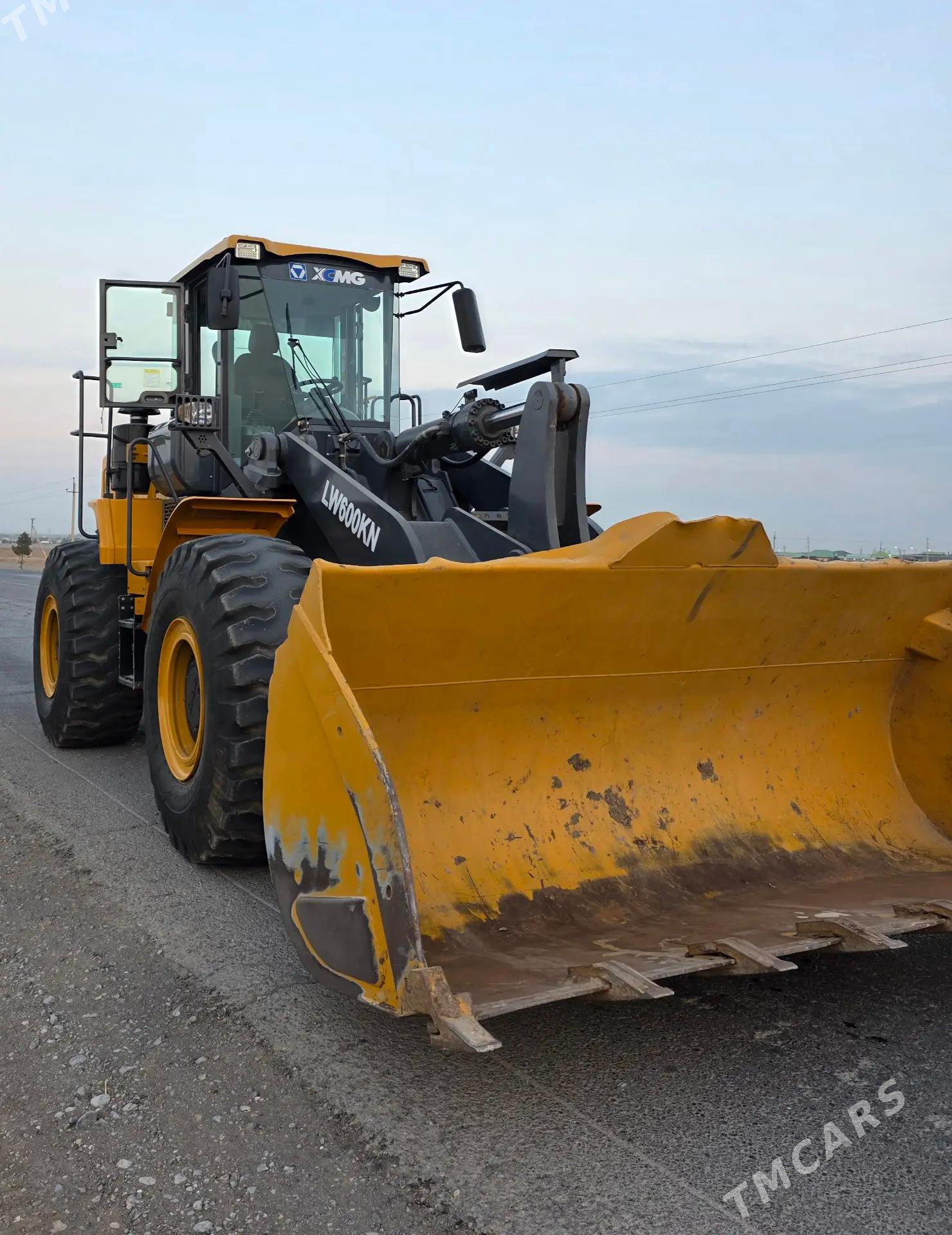 XCMG LW500F 2022 - 865 000 TMT - Aşgabat - img 1