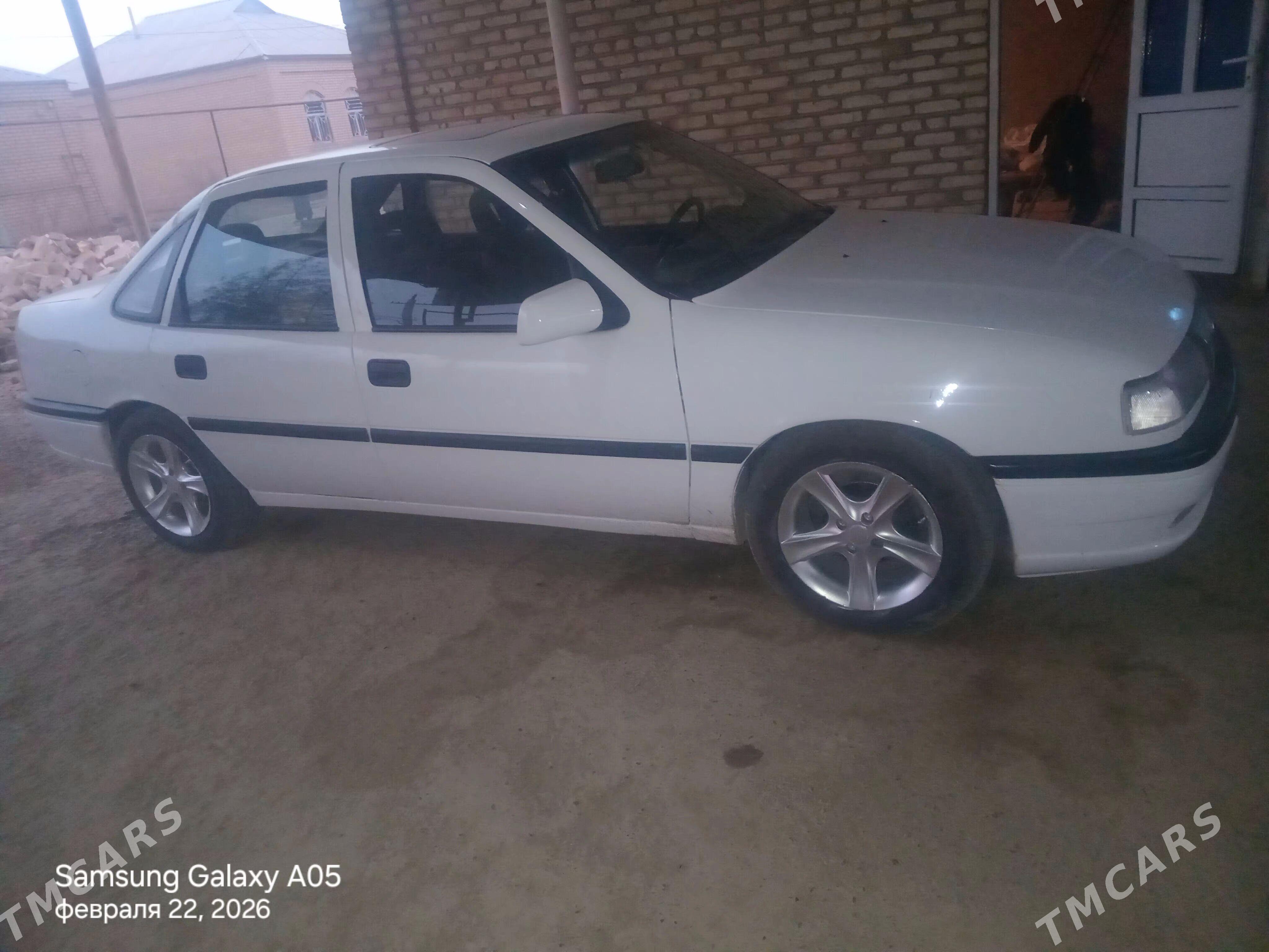 Opel Vectra 1992 - 40 000 TMT - Murgap - img 1