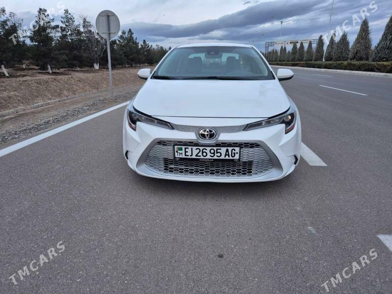 Toyota Corolla 2022 - 240 000 TMT - Бузмеин - img 1