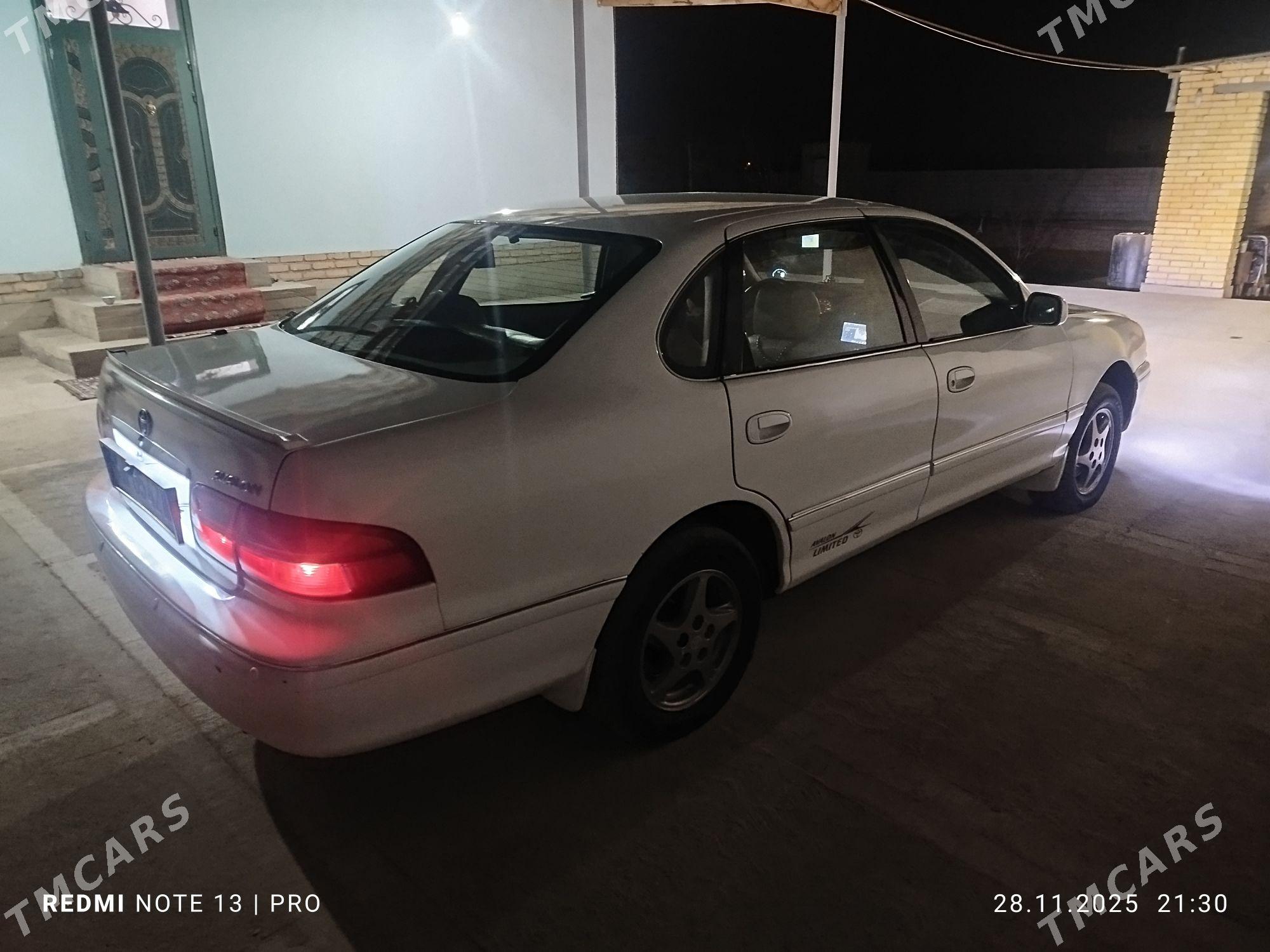Toyota Avalon 1998 - 139 500 TMT - етр. Туркменбаши - img 1
