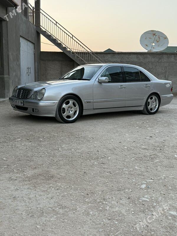 Mercedes-Benz C320 2001 - 160 000 TMT - Балканабат - img 1