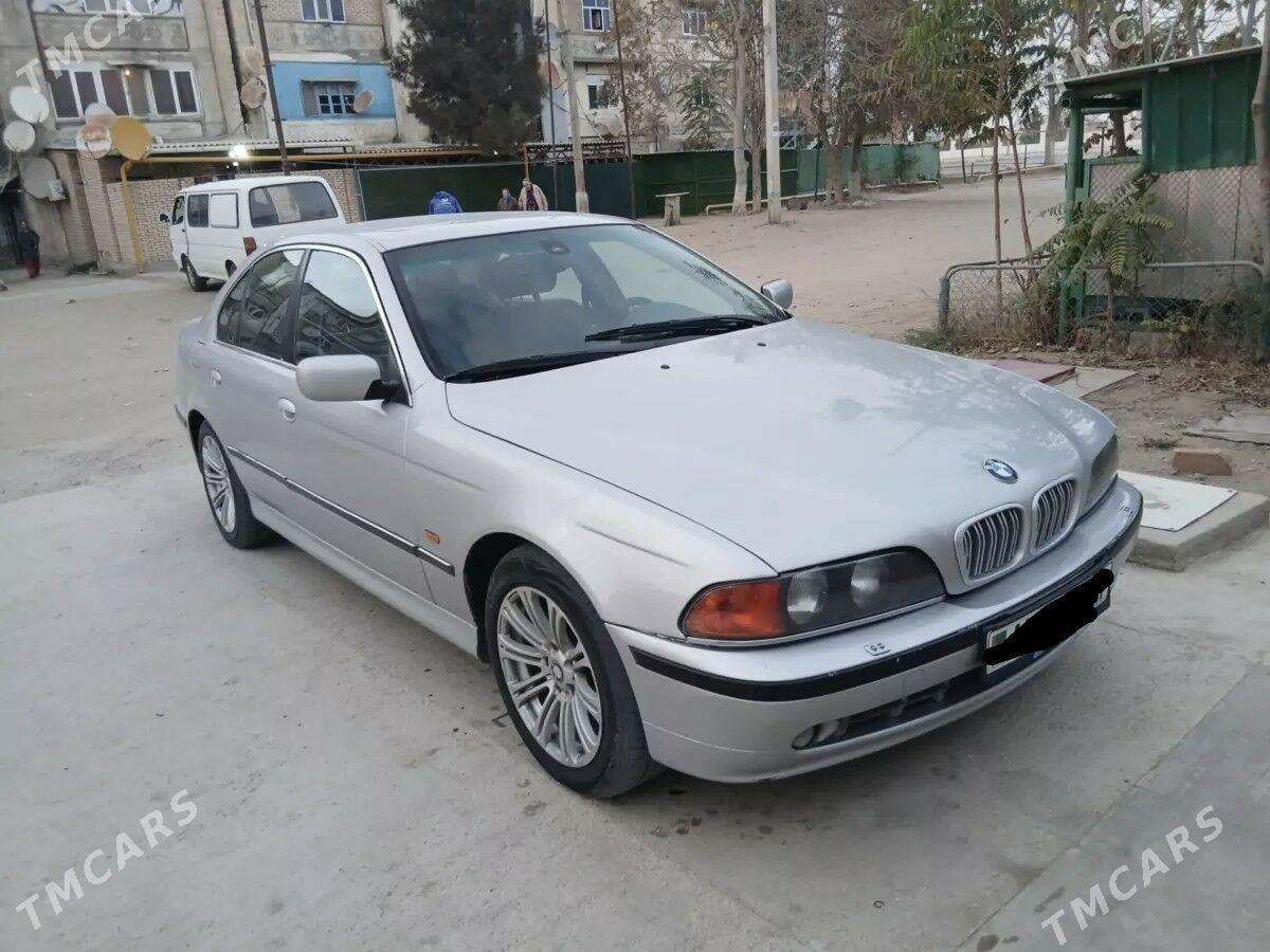 BMW E39 1999 - 100 000 TMT - Туркменбаши - img 1
