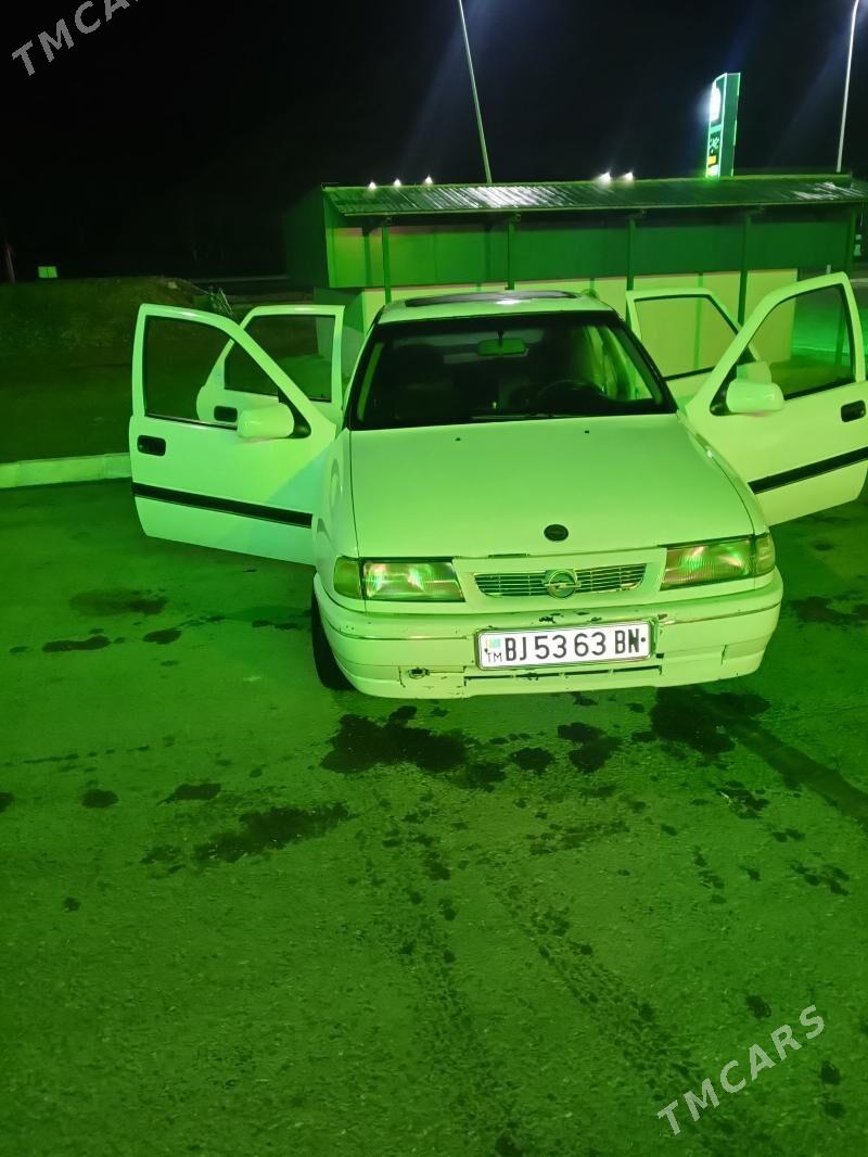 Opel Vectra 1991 - 34 000 TMT - Туркменбаши - img 1