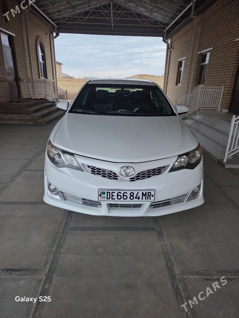 Toyota Camry 2012 - 210 000 TMT - Baýramaly - img 1
