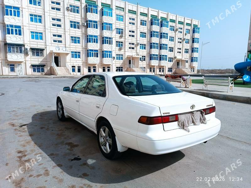Toyota Camry 1998 - 130 000 TMT - Туркменабат - img 1