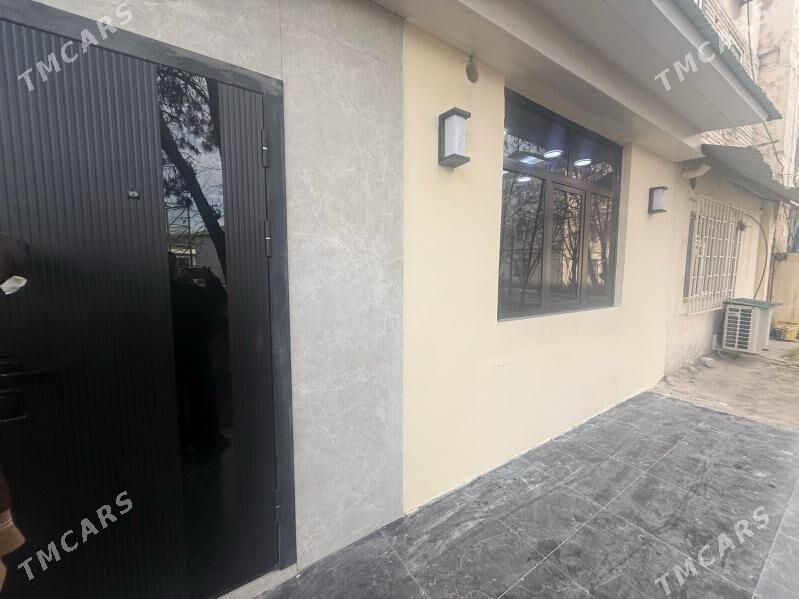 1 MKR 1эт.2-3ком ДВОР - 1 мкр - img 1