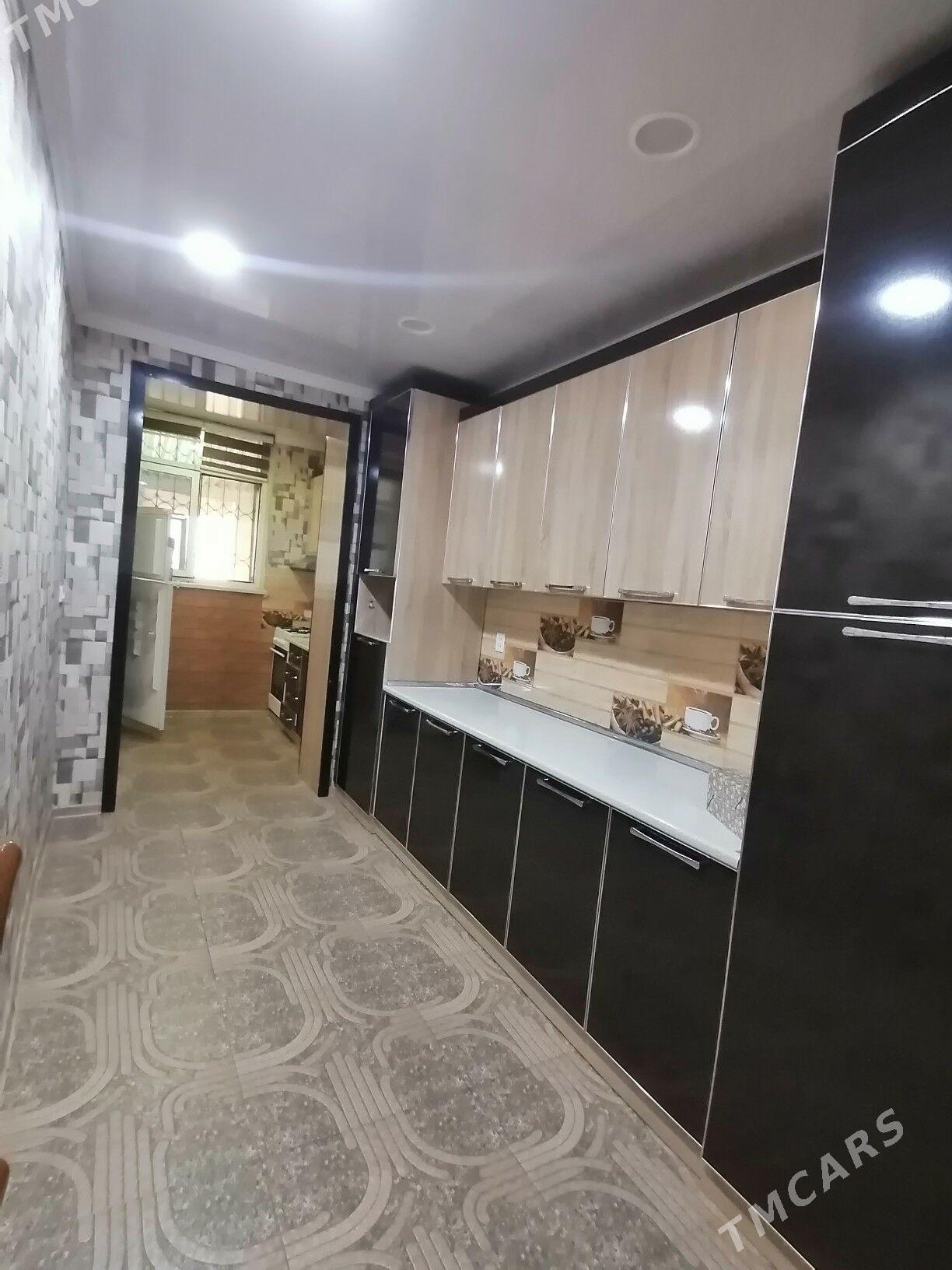 Eyesinden satlyk jay - Mary - img 1