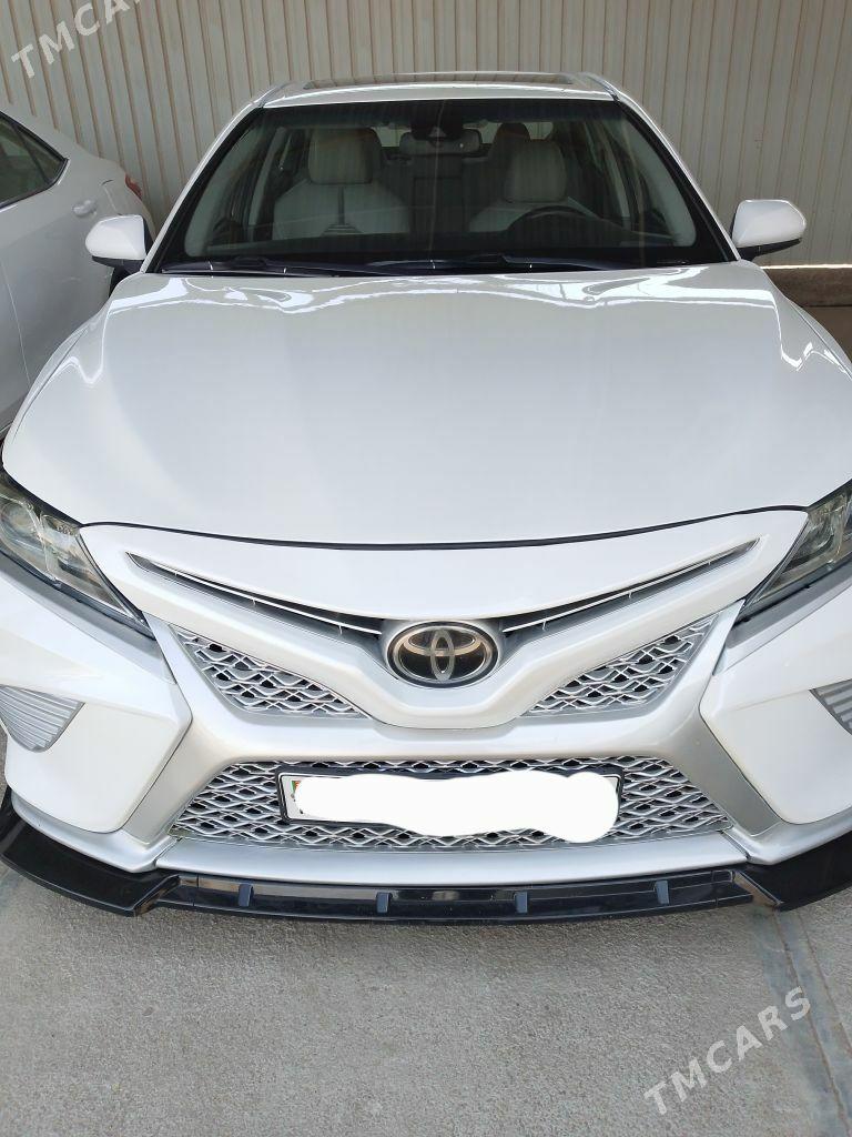 Toyota Camry 2022 - 340 000 TMT - Мары - img 1