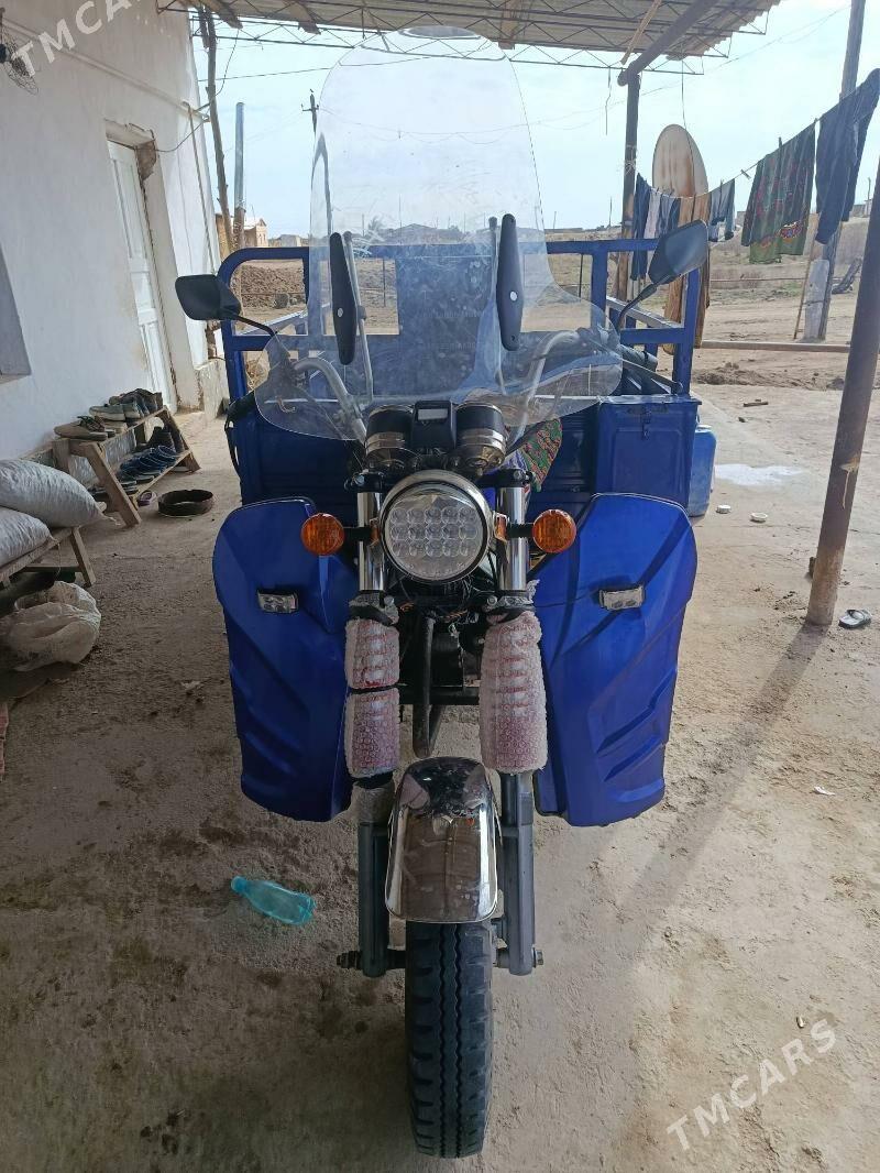 Fekon FK200-14G 2015 - 16 000 TMT - Hojambaz - img 1